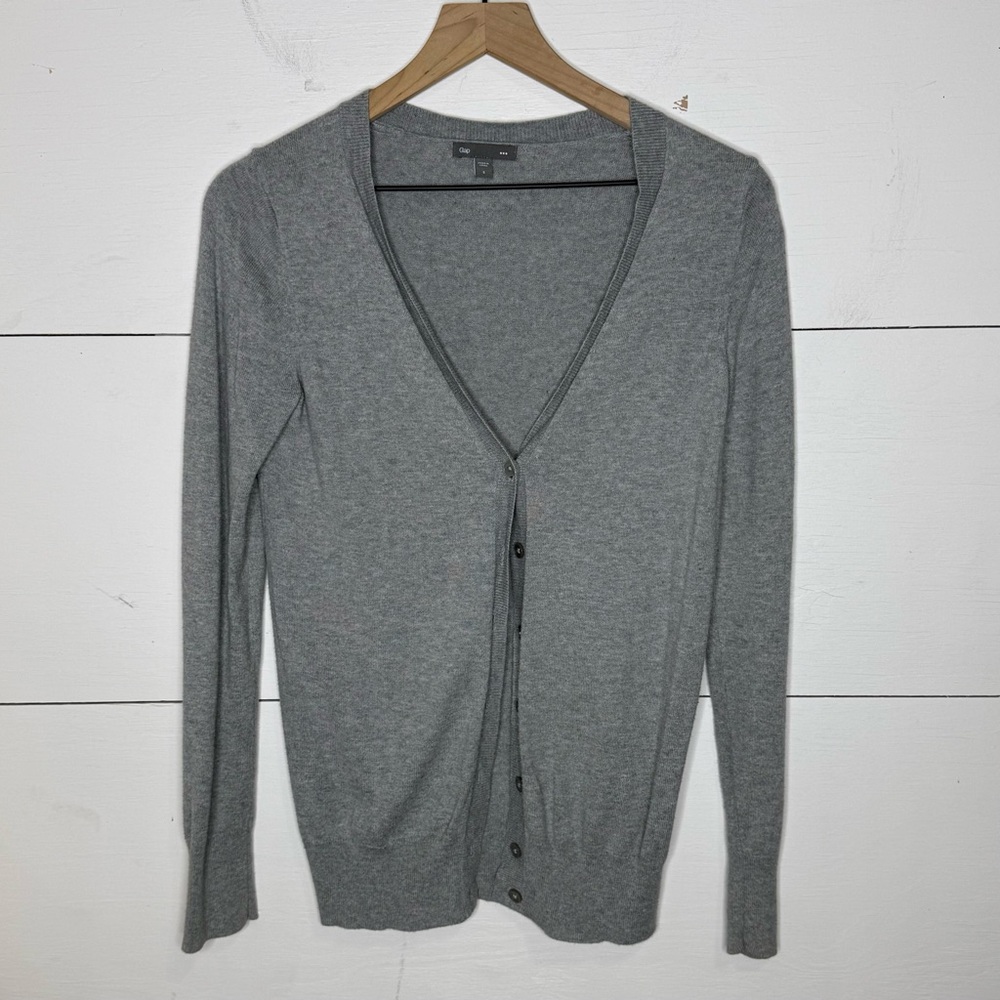 GAP • Gray Women’s Cardigan Sweater Size Small